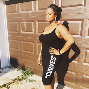 Litty Black Dress “Curves”